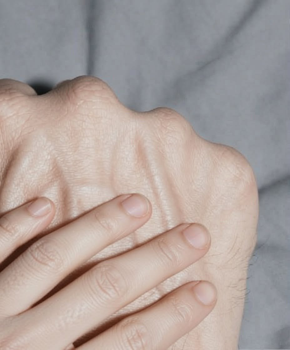 These Changes in Your Hands Could Be Early Signs of an Underlying Health Issue