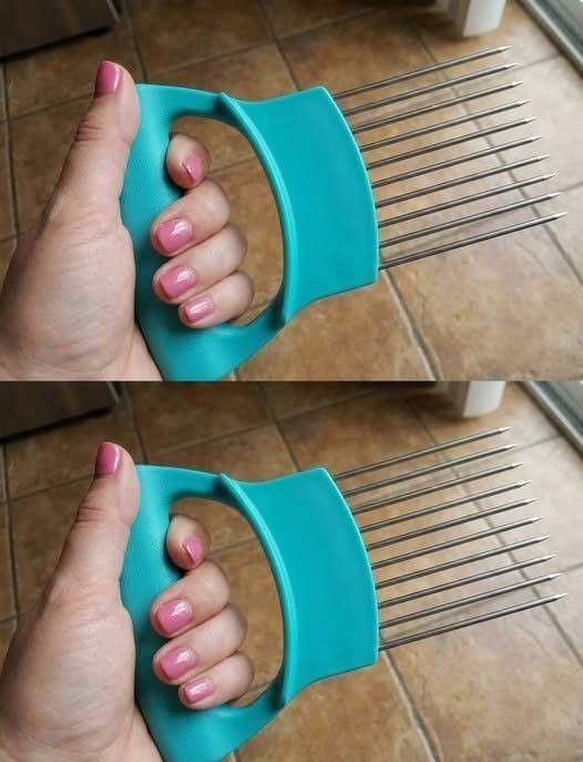 Can Anyone Tell Me What This Is? It Looks Like a Comb, but It Came From a Kitchenware Bag
