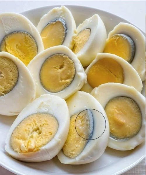 If Your Eggs Have a Green Ring Around the Yolk, It Means That…